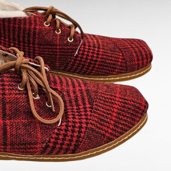 Toms Red Plaid Bota Shoes Size 10 - Picture 10 of 16